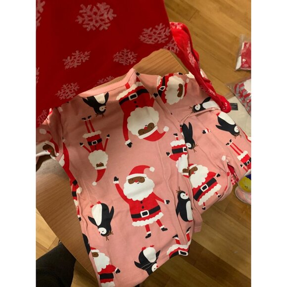 NWT Carters Christmas Pajamas Size 2T 4 Pieces Unisex African Santa Red Pink AE2 - Picture 2 of 5